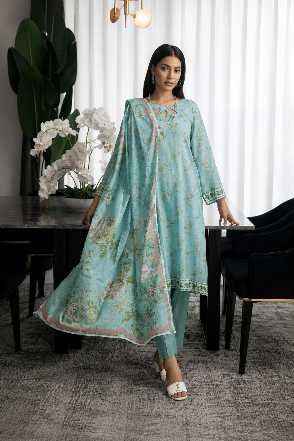 3 Piece Printed Lawn Suit – Sky Blue Floral